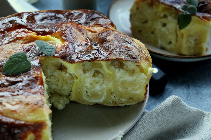 Pie "Bulgarian Bannitsa" - delicious and original