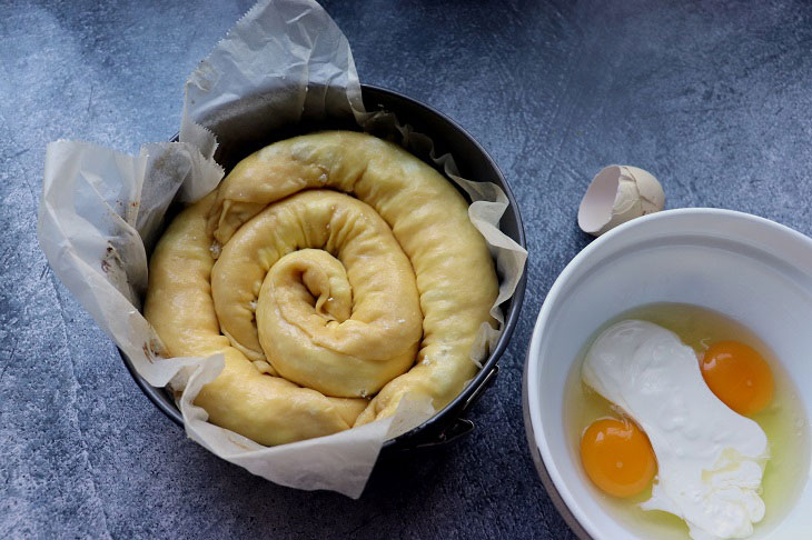 Pie "Bulgarian Bannitsa" - delicious and original