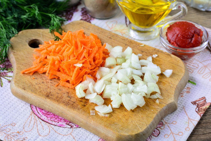 Rice with cabbage "Lachanorizo" - a popular Greek dish