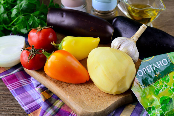 Vegetable stew "Cianfotta" in Sicilian style - bright and tasty