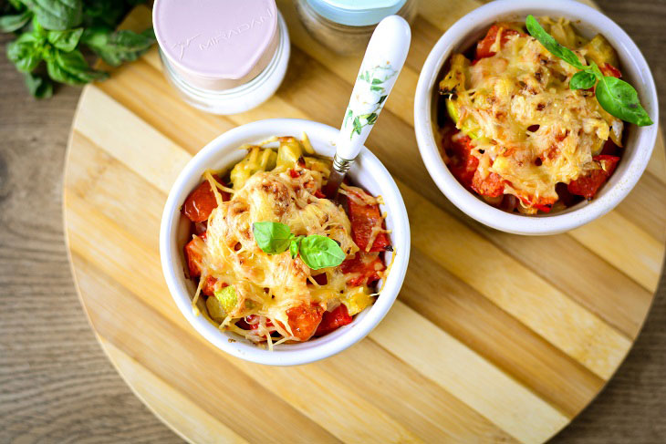 Vegetable julienne in the oven - a tasty and fragrant dish