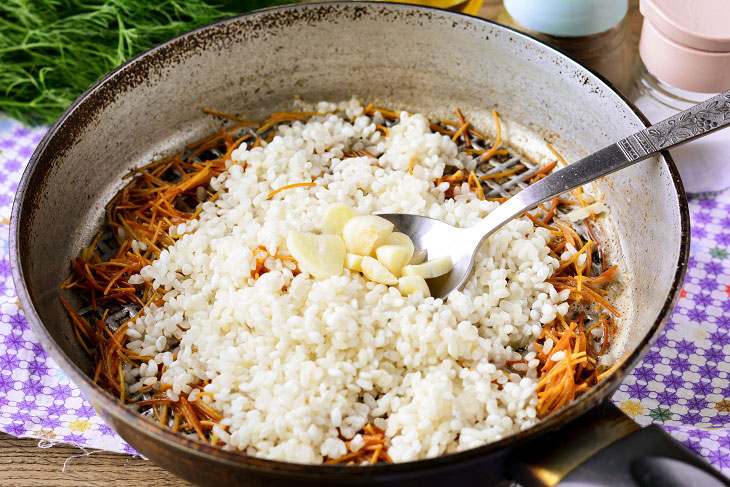 Turkish rice with noodles - a fragrant and satisfying dish