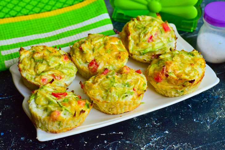 Muffins from zucchini with sausage - tender, soft and fragrant