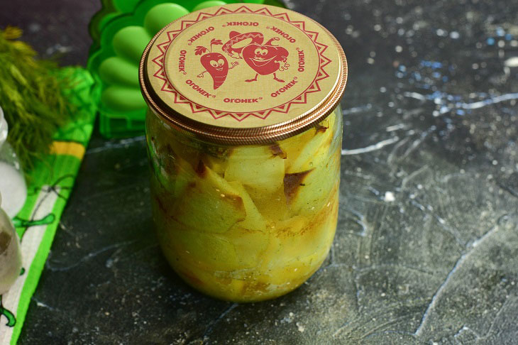 Potatoes in a jar in the oven - a hearty meal in minutes