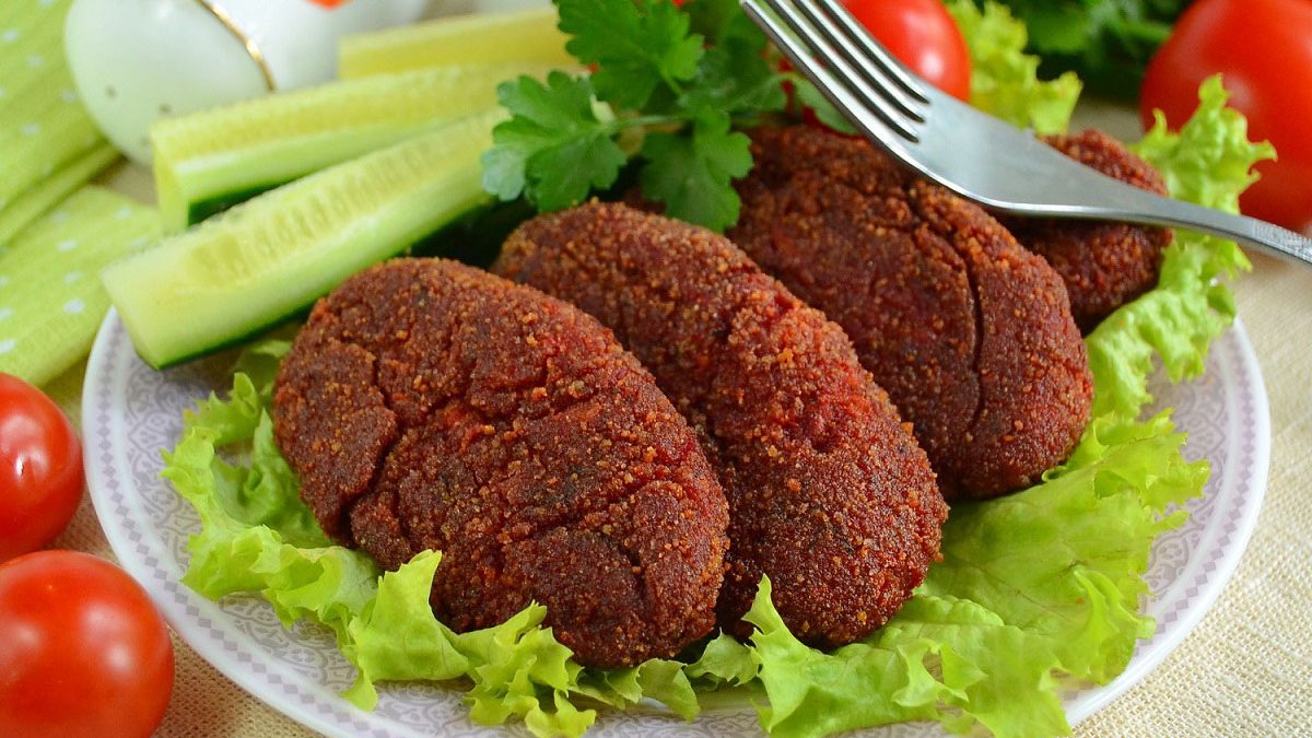 Tender beet and carrot cutlets – a healthy and tasty dish