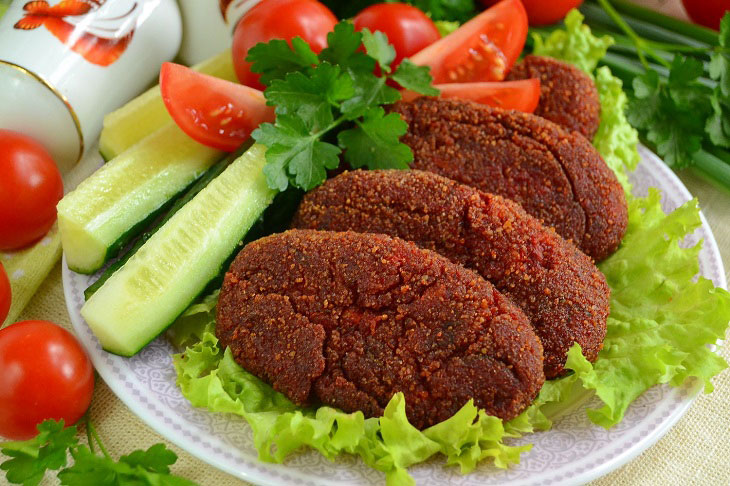 Tender beet and carrot cutlets - a healthy and tasty dish