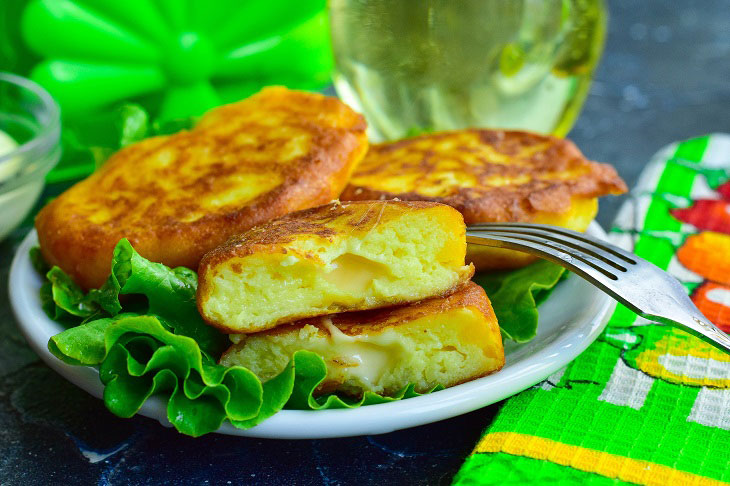 Potato cutlets with cheese - an interesting quick snack