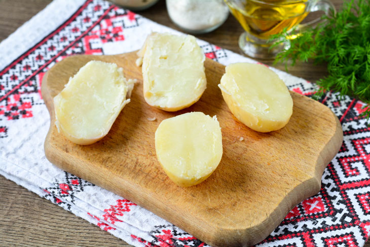 Potato boats with mushrooms and cheese - the perfect vegetable dish for the holiday