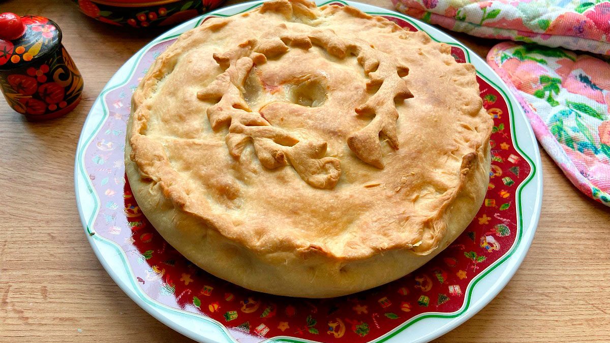 Kurnik is simple – an old royal pie