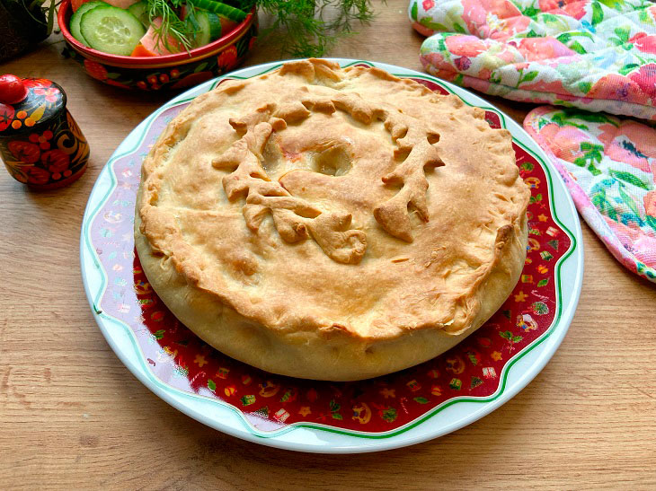 Kurnik is simple - an old royal pie