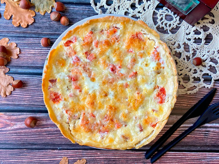 Quiche with mushrooms and cheese - juicy, tender and fragrant