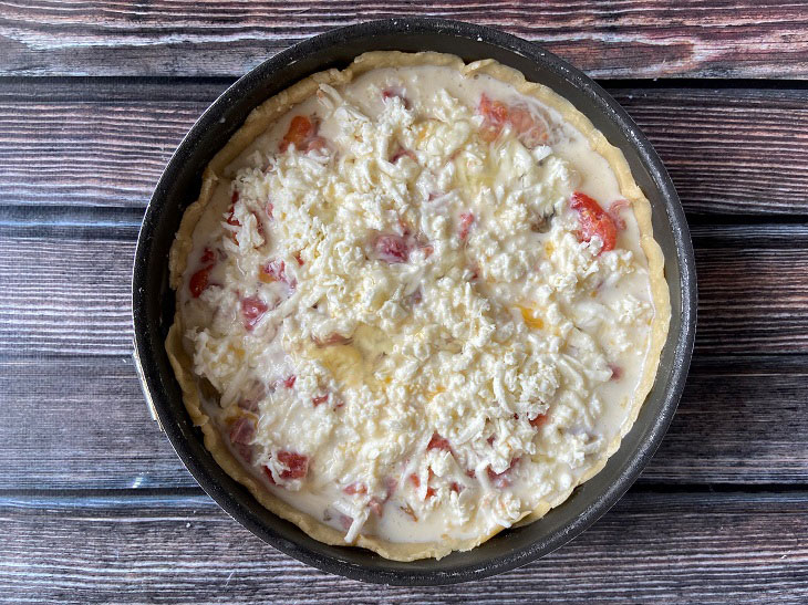 Quiche with mushrooms and cheese - juicy, tender and fragrant