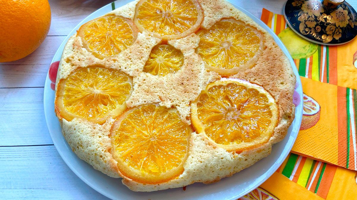 Quick pie with oranges – very beautiful and spectacular pastries