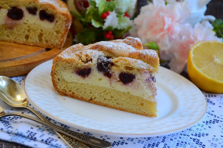 Pie with cottage cheese and cherries - a delicious, budget and easy recipe