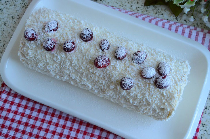 Biscuit roll "Berries in the Snow" - the most delicate dessert