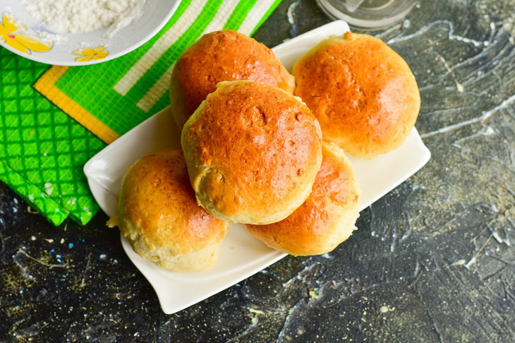 Garlic donuts for borscht - soft, fluffy and airy