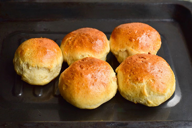 Garlic donuts for borscht - soft, fluffy and airy