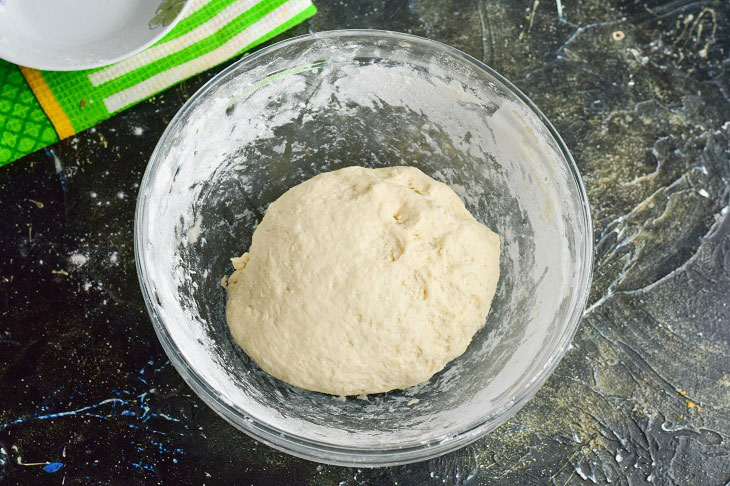 Garlic donuts for borscht - soft, fluffy and airy