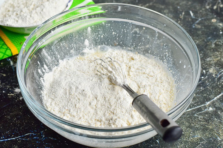 Garlic donuts for borscht - soft, fluffy and airy