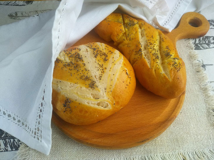 Homemade boiled bread - crispy and fragrant
