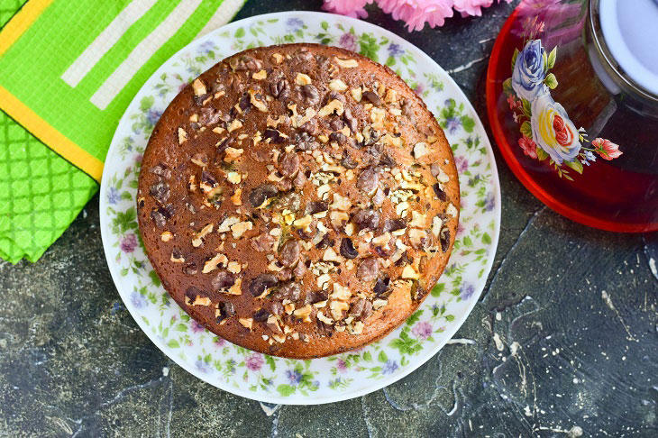 Pie "Kudryash" on kefir - soft, airy and tasty