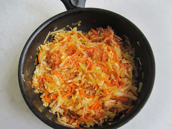 Moldavian pies "Verzere" with cabbage - soft and tender