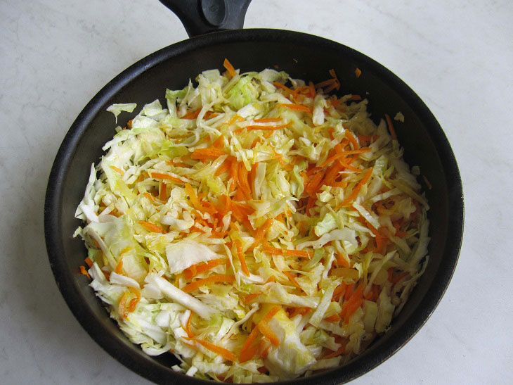 Moldavian pies "Verzere" with cabbage - soft and tender