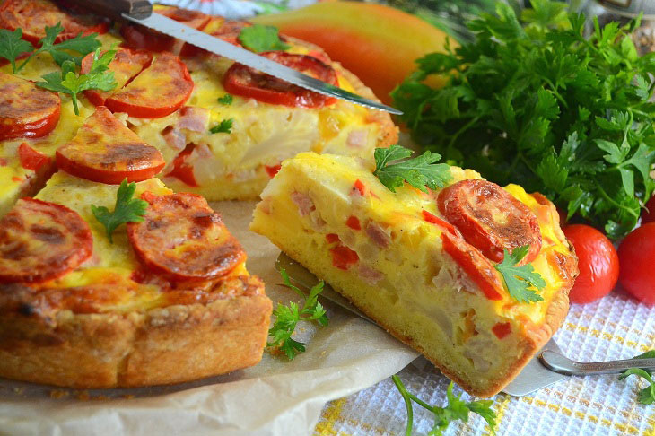 Quiche with cauliflower and boiled pork - a delicious French pie