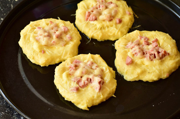 Potato fritters with sausage and cheese - original and tasty