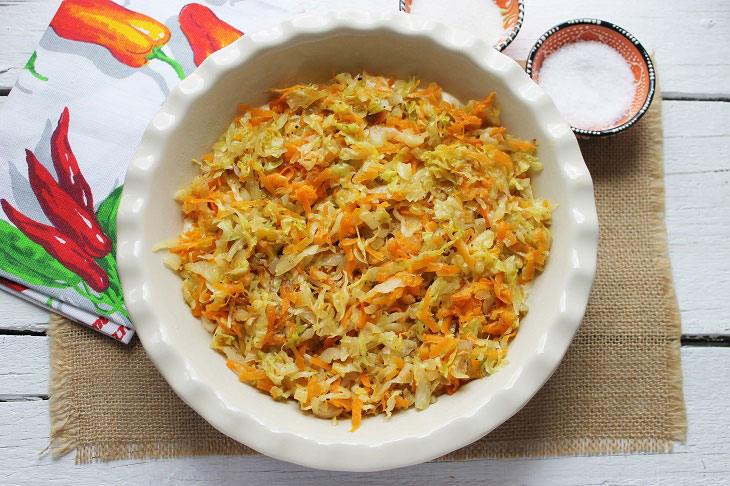 Jellied pie with cabbage - a tasty and economical dish
