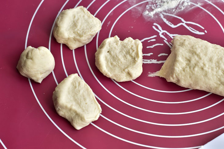 Unusual pies "Cigars" with cabbage - just lick your fingers