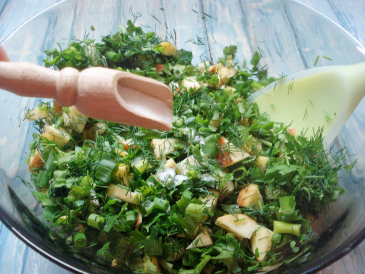 Surprisingly delicious puffs with an unusual filling of apples and herbs