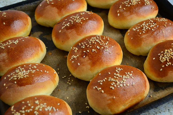 Delicious pies in the oven with cabbage and minced meat - in just 1 hour