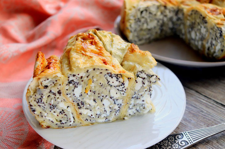 Cottage cheese and poppy-seed lavash roll - a delicious dessert in a hurry