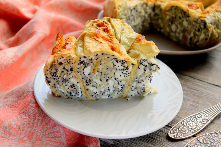Cottage cheese and poppy-seed lavash roll - a delicious dessert in a hurry