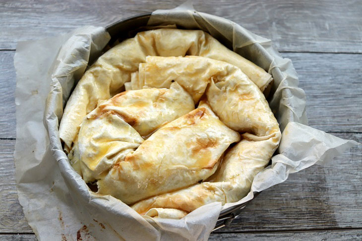 Cottage cheese and poppy-seed lavash roll - a delicious dessert in a hurry