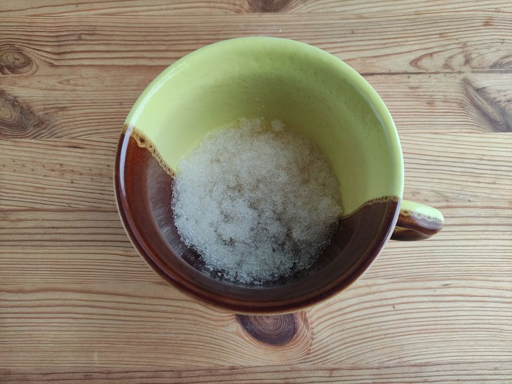 Dessert "Snowball" on the New Year's table - delicate, elegant and tasty