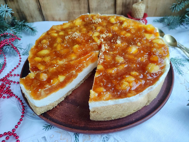 Cake without baking "Apples in the snow" - a delicious dessert for the New Year's table