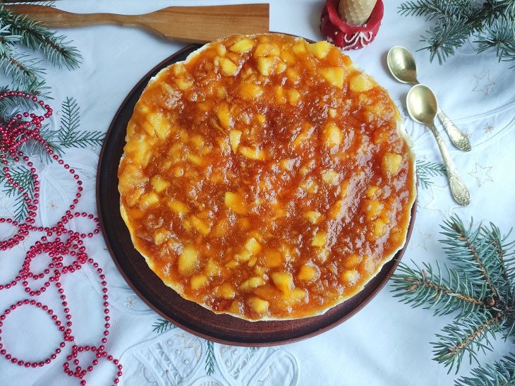 Cake without baking "Apples in the snow" - a delicious dessert for the New Year's table