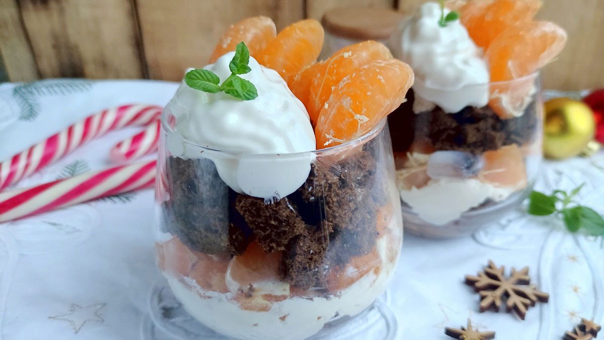 Tangerine trifle “Striped flight” – an interesting dessert in a hurry