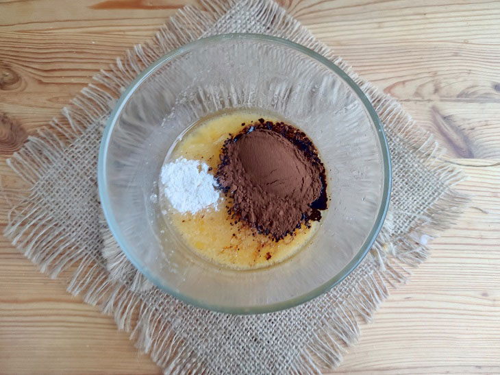 Tangerine trifle "Striped flight" - an interesting dessert in a hurry