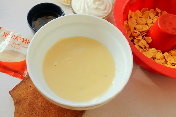 No-bake caramel cake - delicious and festive