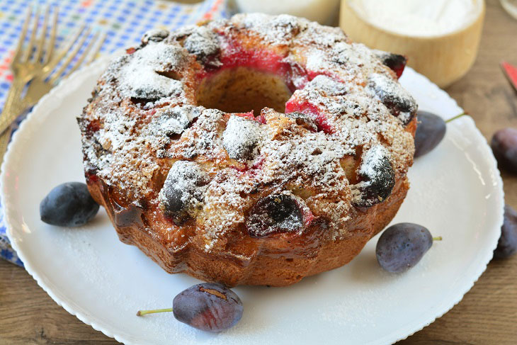 Pie with plums on kefir - tender, airy and fragrant