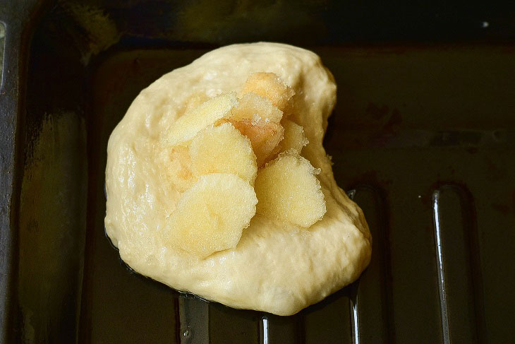 Pies with apples in the oven - delicious and fragrant