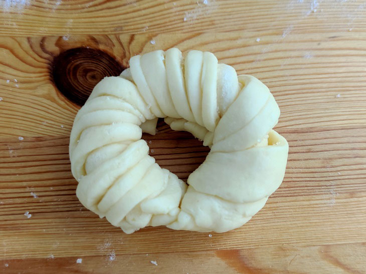 Buns on kefir in the oven - tender, airy and fragrant