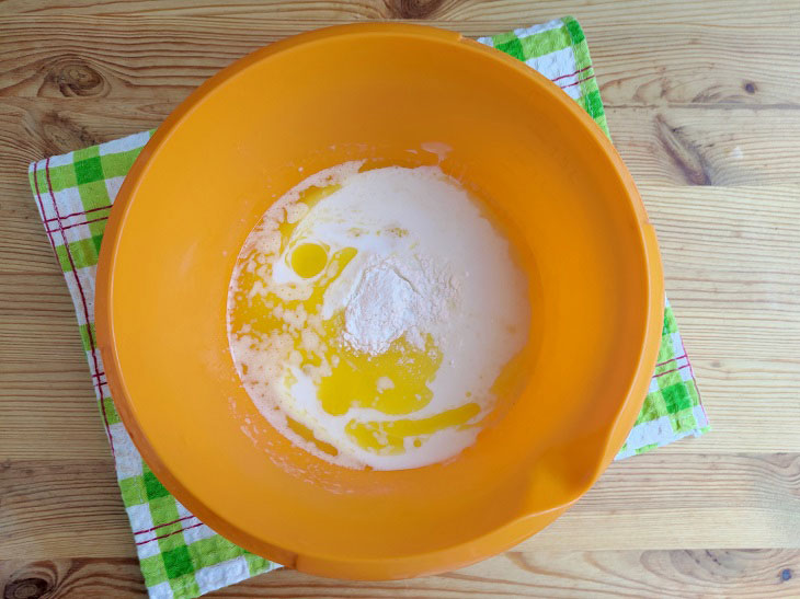 Buns on kefir in the oven - tender, airy and fragrant