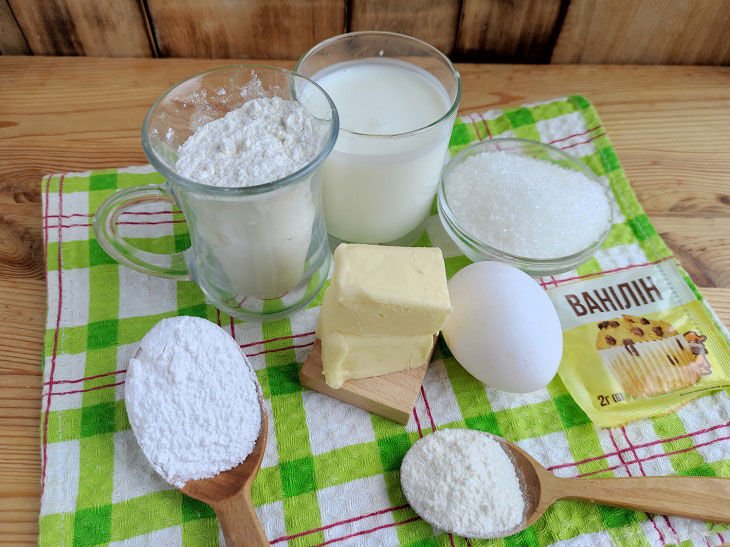 Buns on kefir in the oven - tender, airy and fragrant