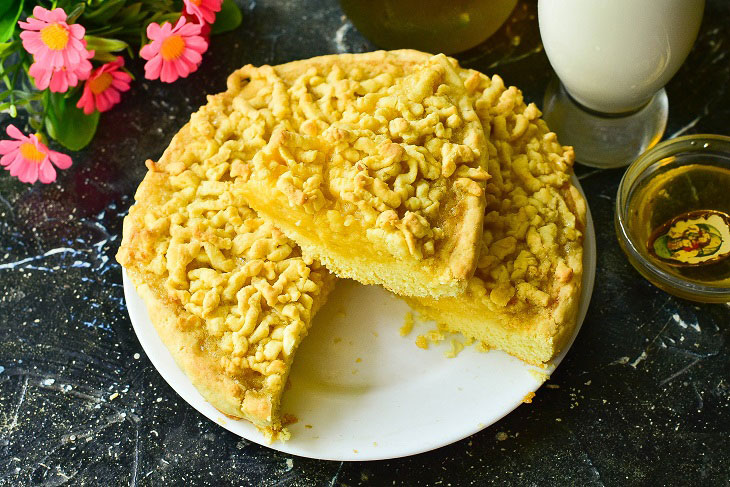 Grated honey pie - easy to prepare and very tasty