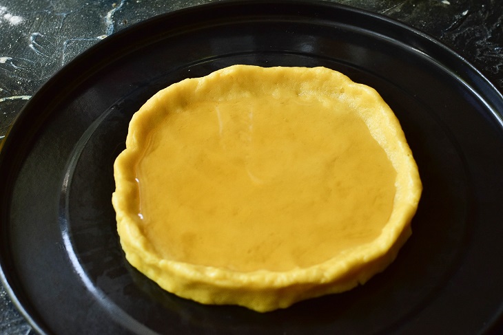 Grated honey pie - easy to prepare and very tasty