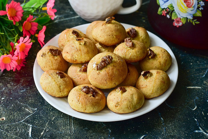 Cookies "Bee" with honey - tasty and fragrant